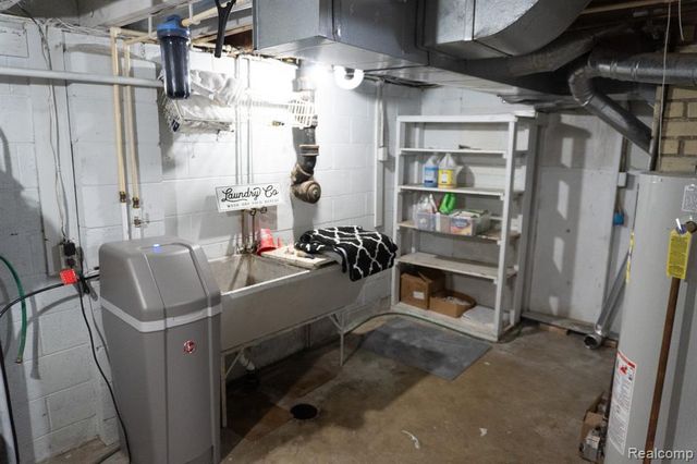 1247 Catalina Drive, Flint, MI 48507