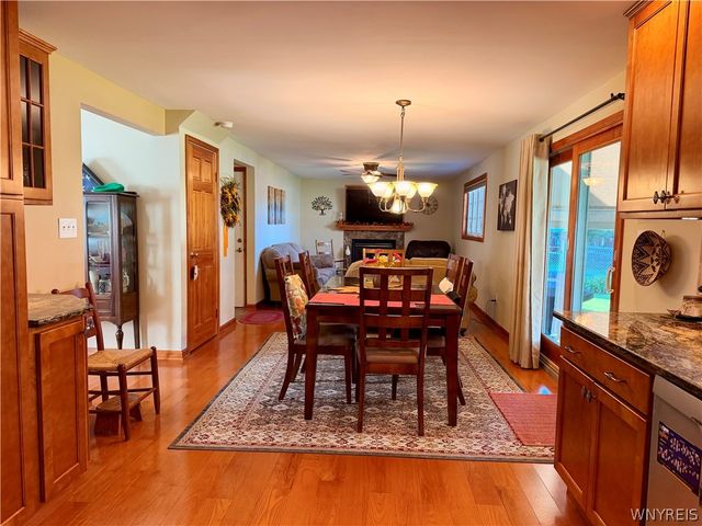 91 Roycroft Drive, West Seneca, NY 14224