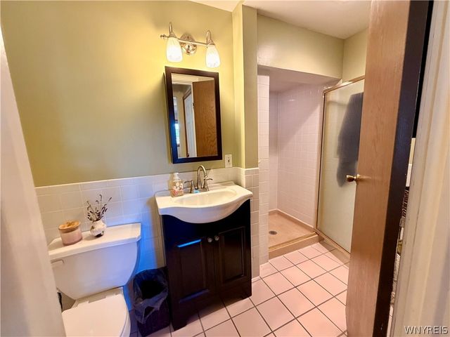91 Roycroft Drive, West Seneca, NY 14224