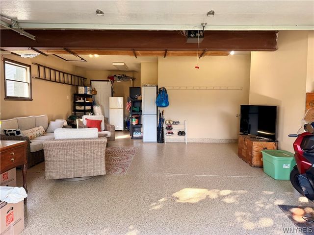 91 Roycroft Drive, West Seneca, NY 14224
