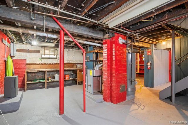 6653 Fern Street, Detroit, MI 48210