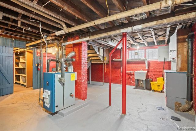 6653 Fern Street, Detroit, MI 48210