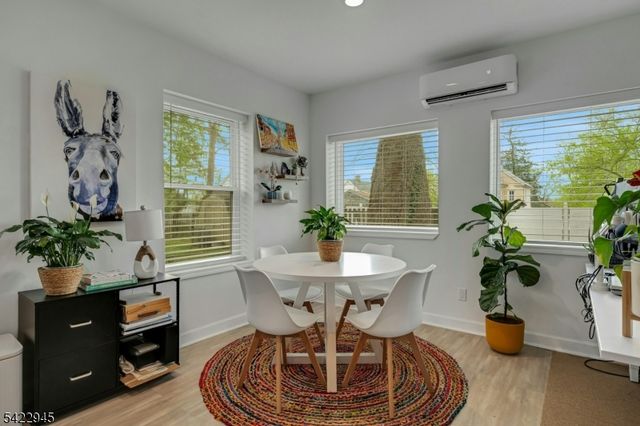 369 Chestnut St, Long Hill Twp., NJ 07980