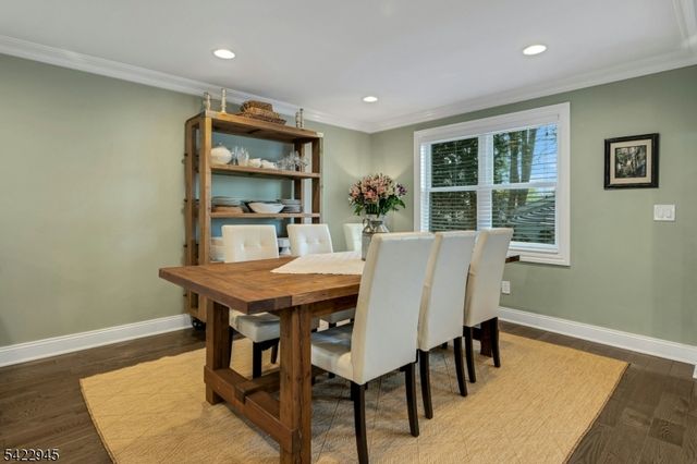 369 Chestnut St, Long Hill Twp., NJ 07980