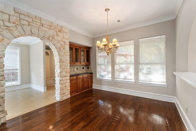 433 E Jess Hinton Road, Seven Points, TX 75143