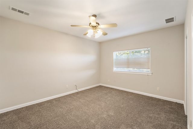 433 E Jess Hinton Road, Seven Points, TX 75143