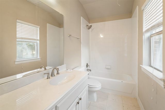 433 E Jess Hinton Road, Seven Points, TX 75143