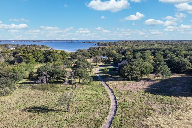 433 E Jess Hinton Road, Seven Points, TX 75143