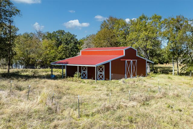 433 E Jess Hinton Road, Seven Points, TX 75143