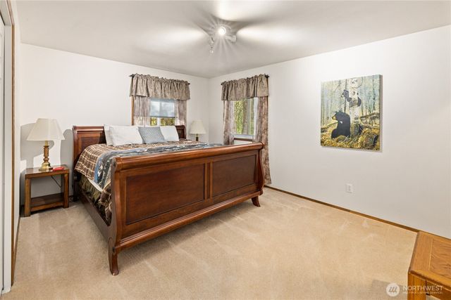 741 Hawthorn Lane, Easton, WA 98925