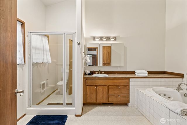 741 Hawthorn Lane, Easton, WA 98925