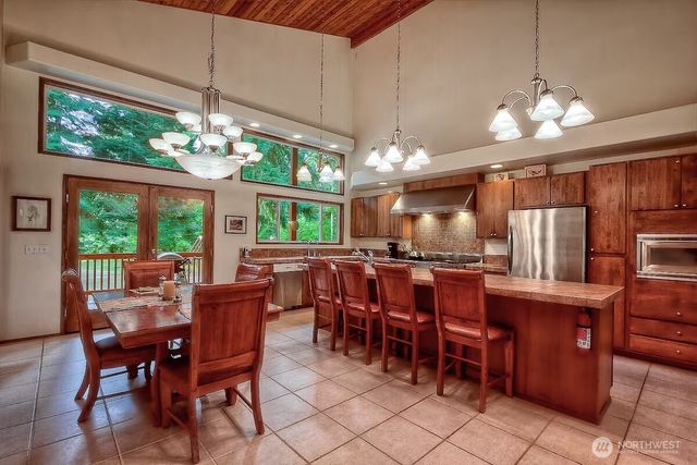 741 Hawthorn Lane, Easton, WA 98925