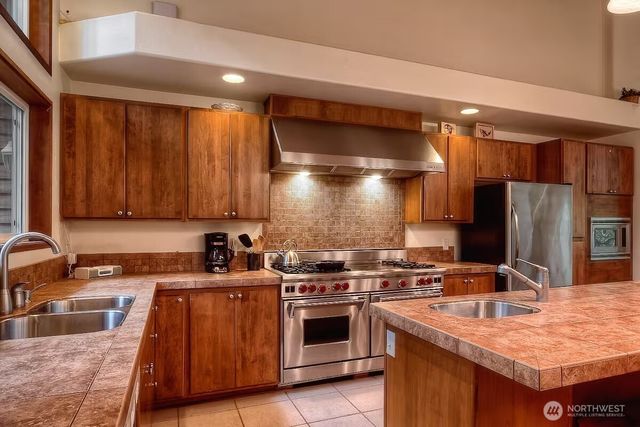 741 Hawthorn Lane, Easton, WA 98925