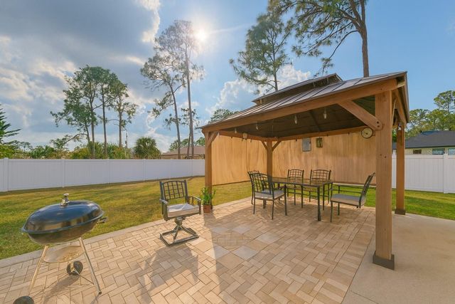 2829 WYOLA AVENUE, North Port, FL 34286