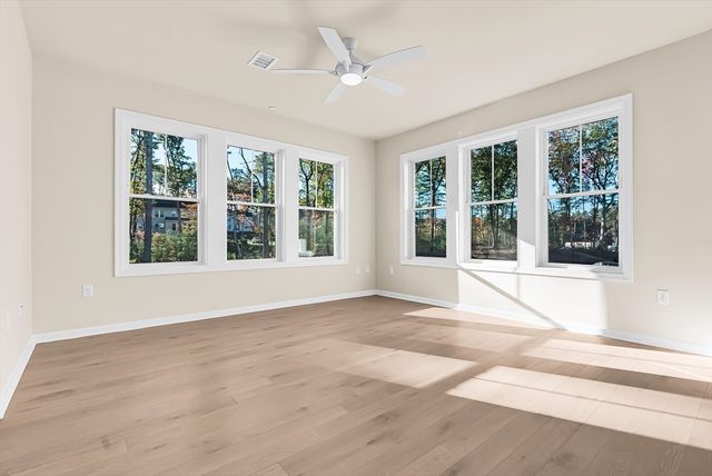 2 Winslow 201, Grafton, MA 01536