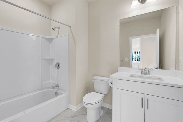 2 Winslow 201, Grafton, MA 01536