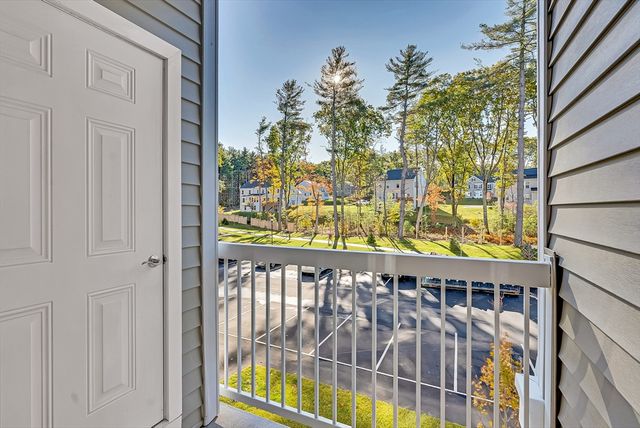 2 Winslow 201, Grafton, MA 01536