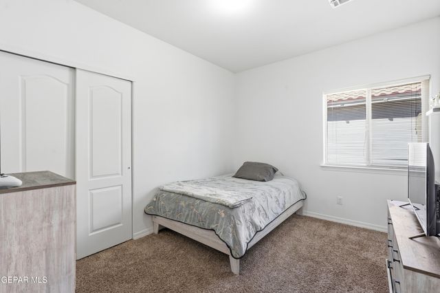14241 RUSS LEACH Avenue, El Paso, TX 79938
