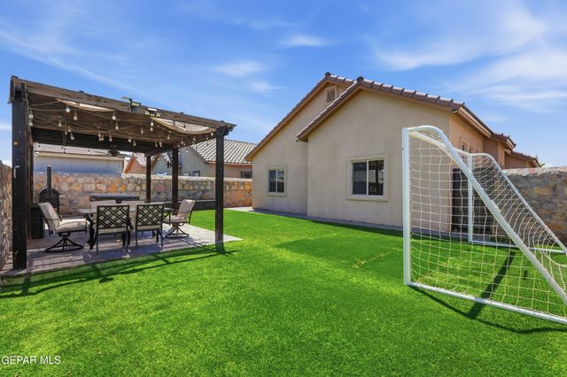 14241 RUSS LEACH Avenue, El Paso, TX 79938