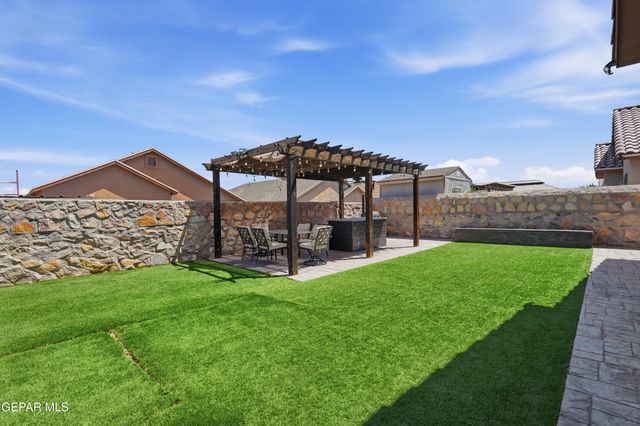 14241 RUSS LEACH Avenue, El Paso, TX 79938