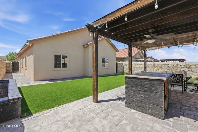 14241 RUSS LEACH Avenue, El Paso, TX 79938