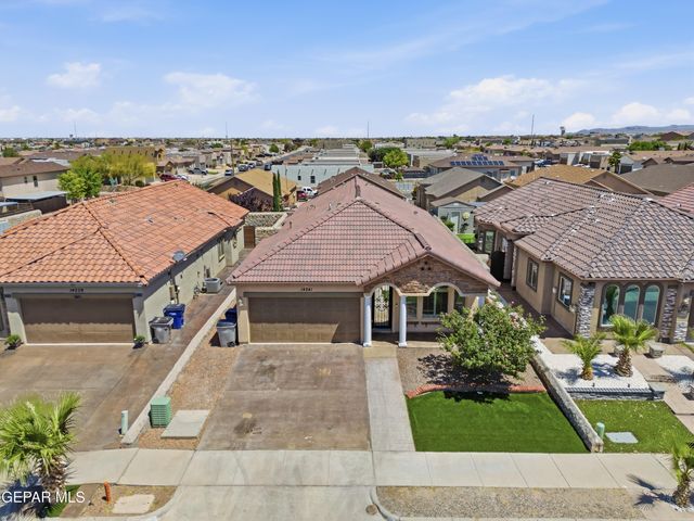 14241 RUSS LEACH Avenue, El Paso, TX 79938