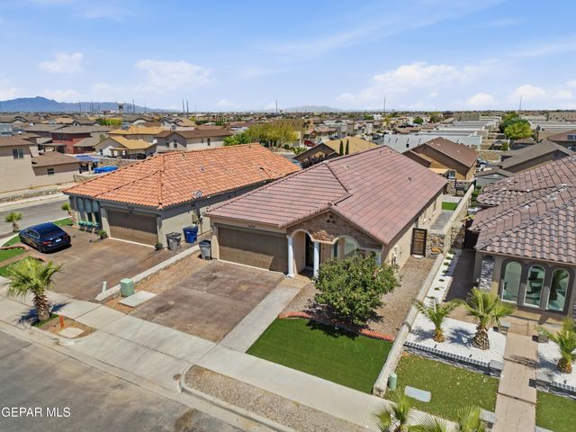 14241 RUSS LEACH Avenue, El Paso, TX 79938