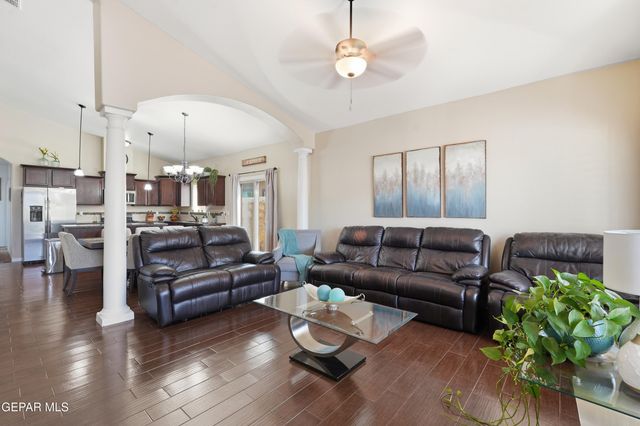 14241 RUSS LEACH Avenue, El Paso, TX 79938