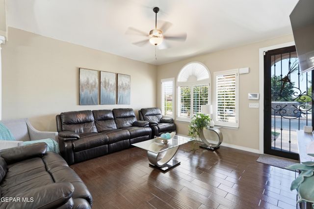 14241 RUSS LEACH Avenue, El Paso, TX 79938