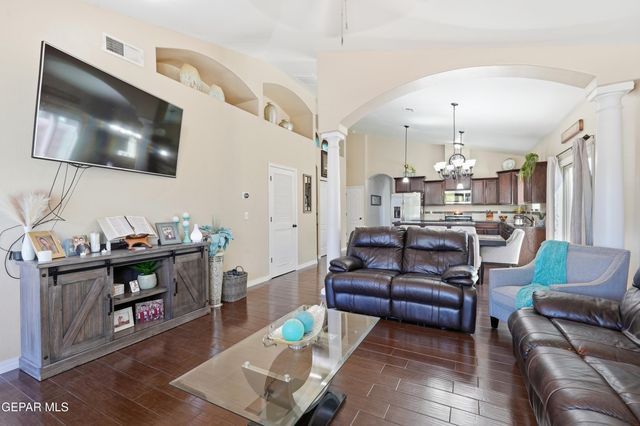 14241 RUSS LEACH Avenue, El Paso, TX 79938