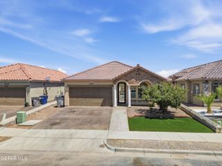 14241 RUSS LEACH Avenue, El Paso, TX 79938