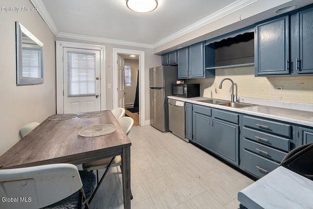 321 Washington Avenue, Albany, NY 12206