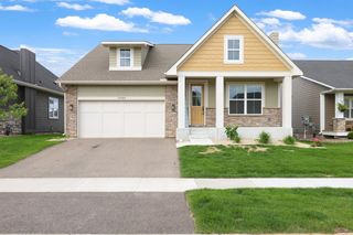 17989 Gresford Lane, Lakeville, MN 55044