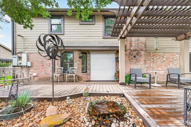 303 Longview Drive, Sugar Land, TX 77478