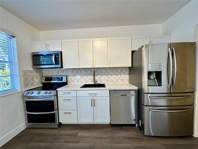 1788 NE 169th St, North Miami Beach, FL 33162