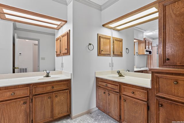 1256 HIGHLAND TERRACE DR, Canyon Lake, TX 78133