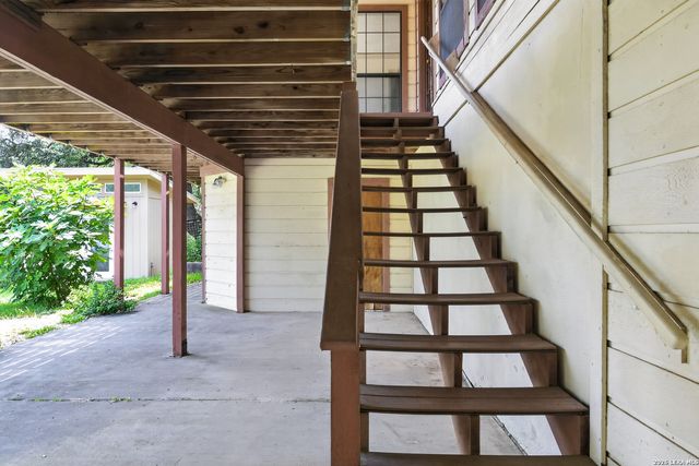 1256 HIGHLAND TERRACE DR, Canyon Lake, TX 78133