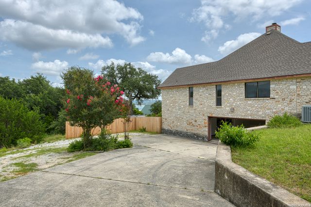 1256 HIGHLAND TERRACE DR, Canyon Lake, TX 78133