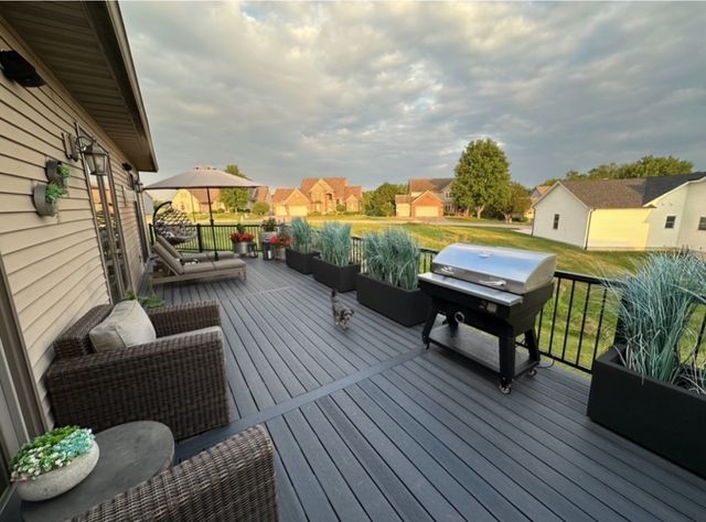 4 Sandstone Court, Le Claire, IA 52753