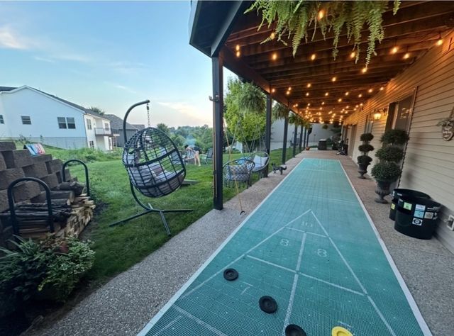 4 Sandstone Court, Le Claire, IA 52753