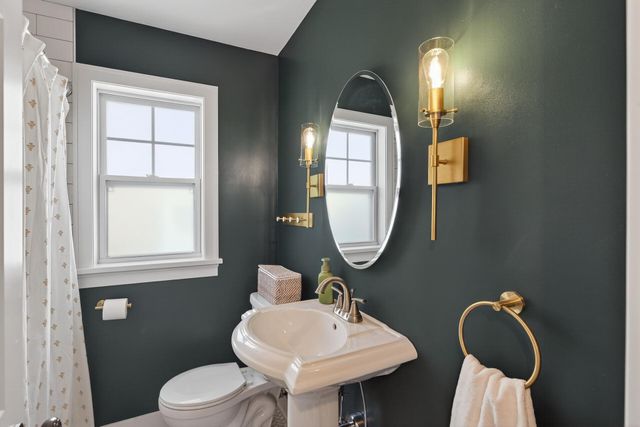 2852 Colorado Avenue S, Saint Louis Park, MN 55416