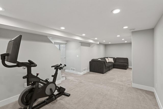 2852 Colorado Avenue S, Saint Louis Park, MN 55416