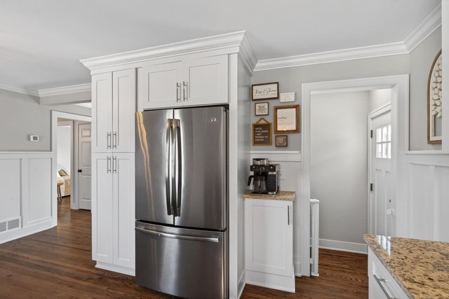 2852 Colorado Avenue S, Saint Louis Park, MN 55416