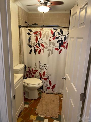 3372 Childers St, Milton, FL 32583