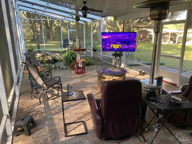 3372 Childers St, Milton, FL 32583