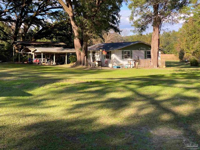 3372 Childers St, Milton, FL 32583