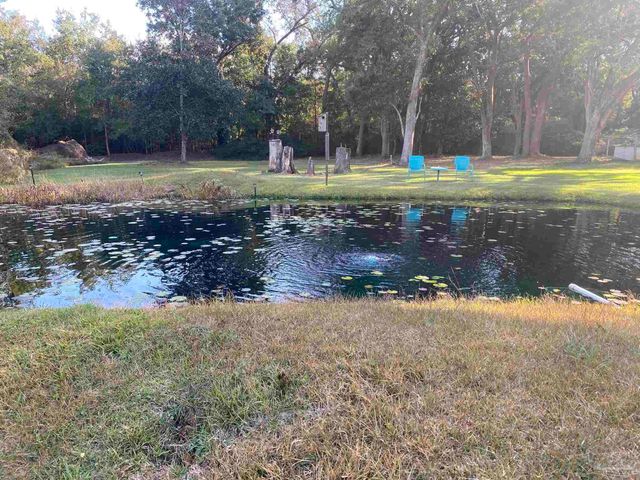 3372 Childers St, Milton, FL 32583