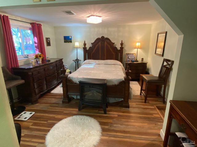 3372 Childers St, Milton, FL 32583