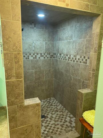 3372 Childers St, Milton, FL 32583