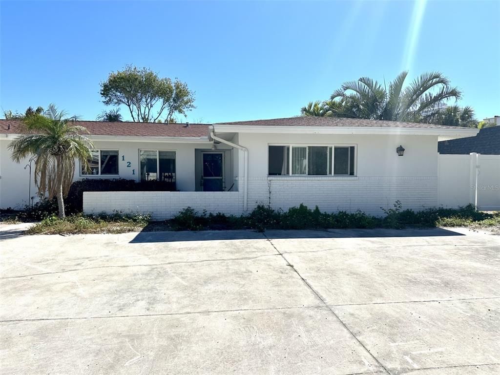 121 175TH AVENUE E, Redington Shores, FL 33708